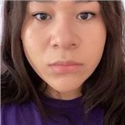 Estoy estudiando español: lengua y literatura y me defino como una persona entusiasta y con muchas ganas de aprender.